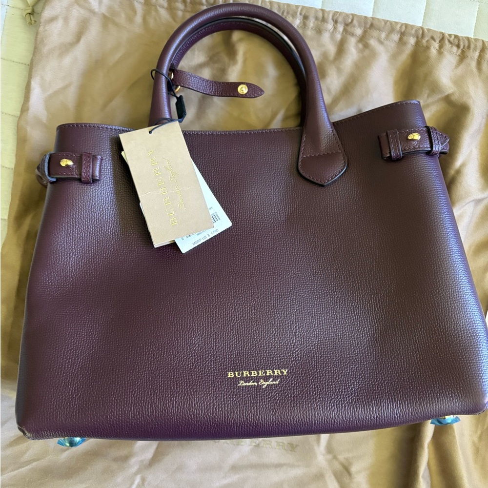 Burberry Women’s LL MD Banner - Mahogany Leather Satchel Bag - Picture 3 of 13